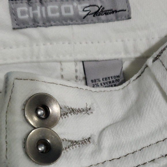 Chico's White Platinum Jeans Womens Size 10 Chicos 1.5 White Denim Capri - Picture 11 of 11